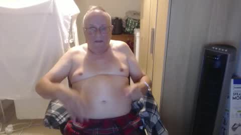 smoothmutton online show from November 3, 2025, 9:59 pm