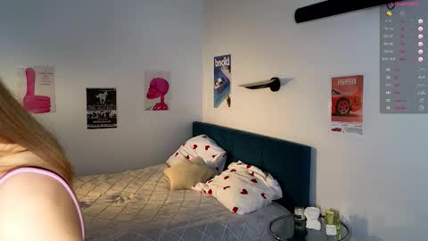 Eva online show from November 9, 2025, 8:12 am