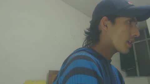 snackontime19 online show from September 28, 2025, 4:18 am