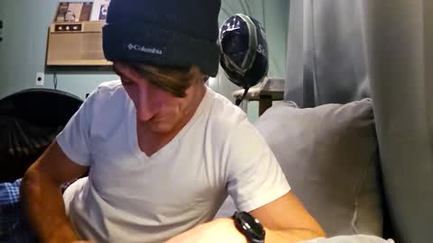 Snackyyyy online show from February 9, 2026, 12:25 am