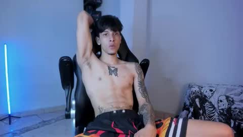 Snapshot of snakebutterfly chatting on October 24, 2025, 9:28 am snakebutterfly online show from October 24, 2025, 9:28 am