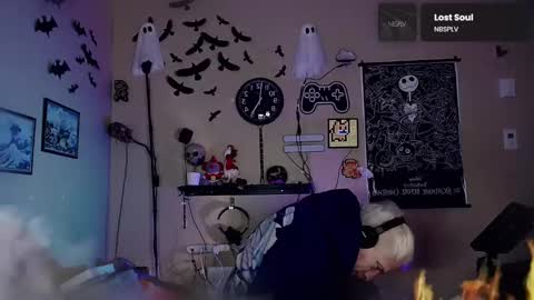 Snapshot of snarfle chatting on December 2, 2024, 11:56 am Viiscount Snarfle Von Snarfenberg online show from December 2, 2024, 11:56 am