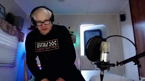 Snapshot of snarfle chatting on March 2, 2025, 12:53 am Viiscount Snarfle Von Snarfenberg online show from March 2, 2025, 12:53 am