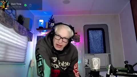 Snapshot of snarfle chatting on March 9, 2025, 11:56 pm Viiscount Snarfle Von Snarfenberg online show from March 9, 2025, 11:56 pm