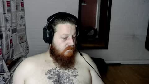 Snapshot of sneakapeak55 chatting on November 11, 2025, 5:35 pm Sneakapeak55 online show from November 11, 2025, 5:35 pm