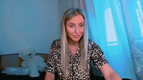 Sneja online show from April 6, 2026, 2:40 pm