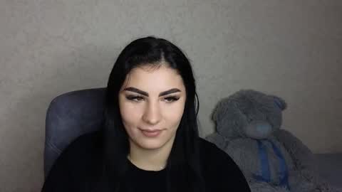 Snapshot of snickertail chatting on October 23, 2025, 3:44 pm Olivia online show from October 23, 2025, 3:44 pm