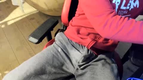 snip1977 online show from January 27, 2025, 5:58 pm