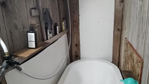 snizniz online show from March 6, 2026, 3:03 am