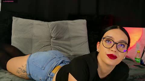 Snapshot of snow_white_19 chatting on June 3, 2026, 7:33 am snow white 19 online show from June 3, 2026, 7:33 am