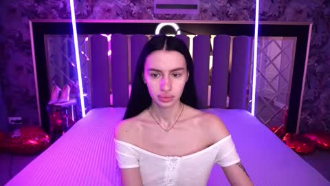 snow_whiteeex online show from February 16, 2026, 6:31 am