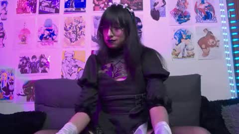 Snow and Bubble online show from December 30, 2024, 5:13 pm