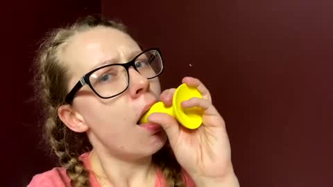 snowbrielle online show from February 12, 2025, 2:56 am