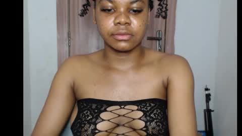 snowdrop5 online show from October 25, 2025, 1:24 am