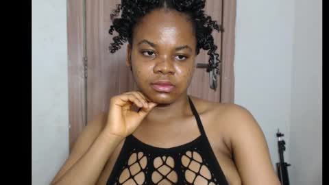 snowdrop5 online show from October 29, 2025, 8:21 pm