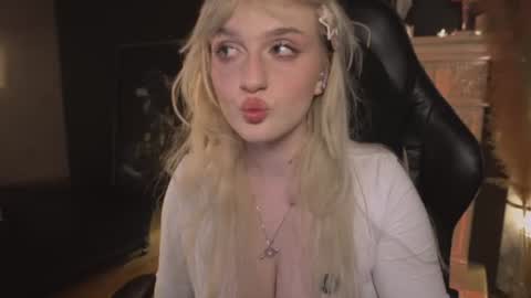 Ellie online show from June 28, 2026, 5:19 pm
