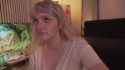 Ellie online show from July 7, 2026, 5:21 am