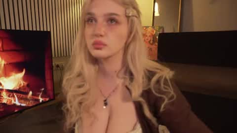 Ellie online show from July 16, 2026, 5:24 am