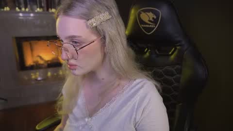 Ellie online show from August 2, 2026, 5:39 am