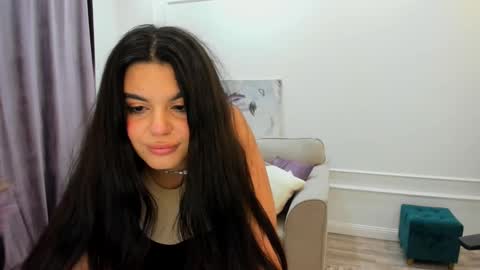 snowingwinter online show from January 22, 2025, 1:53 am