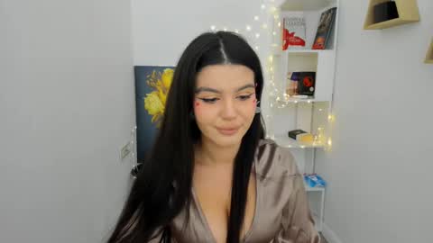 snowingwinter online show from February 14, 2025, 4:09 pm