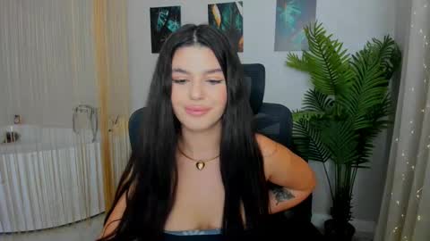 snowingwinter online show from February 16, 2025, 7:27 pm