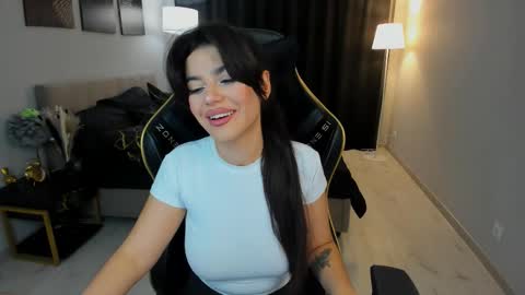 snowingwinter online show from September 21, 2025, 7:26 pm