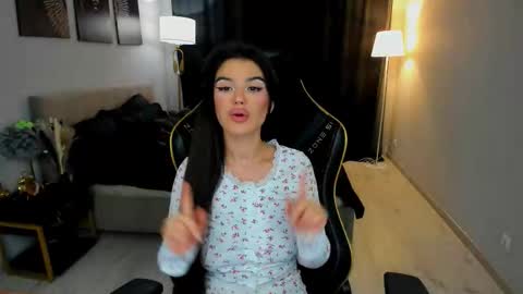 snowingwinter online show from September 24, 2025, 11:35 am