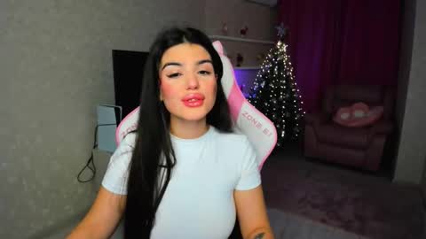 snowingwinter online show from December 16, 2025, 7:30 pm