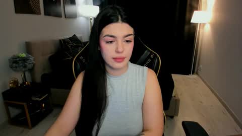 snowingwinter online show from February 26, 2026, 5:28 am