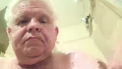 Snapshot of snowman9662 chatting on November 4, 2025, 10:20 pm snowman9662 online show from November 4, 2025, 10:20 pm