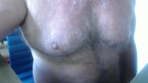 Snapshot of snudge432 chatting on September 13, 2025, 12:38 pm snudge432 online show from September 13, 2025, 12:38 pm