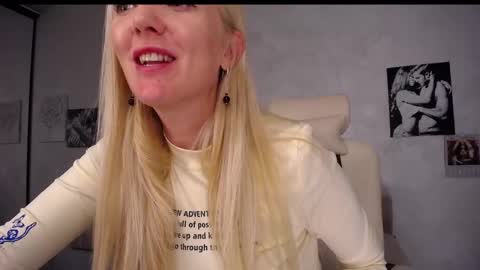 Monna online show from February 22, 2025, 2:19 pm