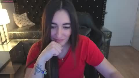 soffi_betacur_b online show from September 26, 2025, 3:21 am