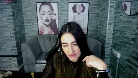 soffi_betacur_b online show from October 1, 2025, 3:12 am