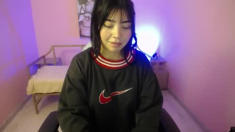 soffi_x online show from April 1, 2026, 9:21 am