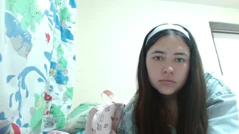 Snapshot of soffia_4 chatting on May 19, 2026, 6:58 pm soffia_4 online show from May 19, 2026, 6:58 pm