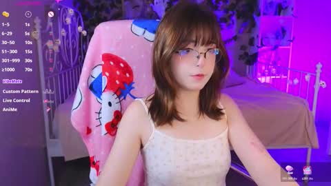 Soffie online show from October 28, 2025, 3:25 pm