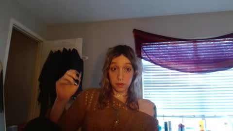 Snapshot of soffpurr chatting on October 31, 2025, 8:32 pm Lilytea online show from October 31, 2025, 8:32 pm