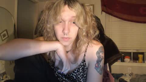 Snapshot of soffpurr chatting on March 27, 2026, 3:56 am Lilytea online show from March 27, 2026, 3:56 am