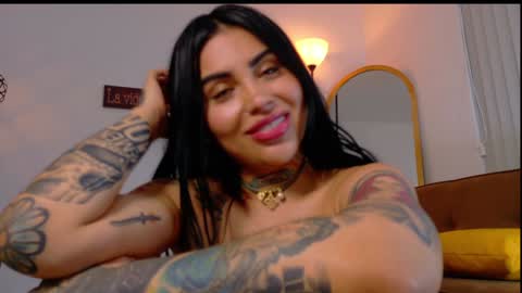 Snapshot of sofhia_cruz chatting on December 11, 2024, 11:54 pm sofhia cruz online show from December 11, 2024, 11:54 pm