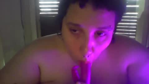 sofi_420 online show from December 21, 2024, 8:00 pm
