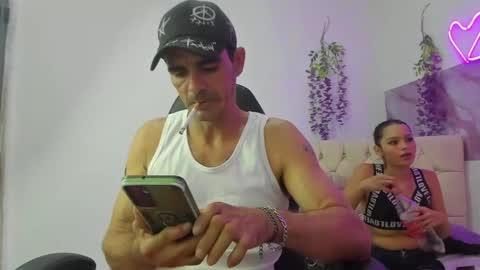 SOFI AND SANTY online show from April 19, 2026, 12:43 am