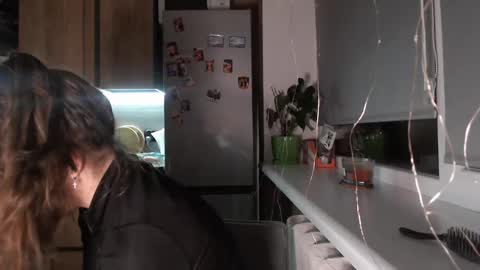 Sofi online show from December 9, 2024, 7:18 pm