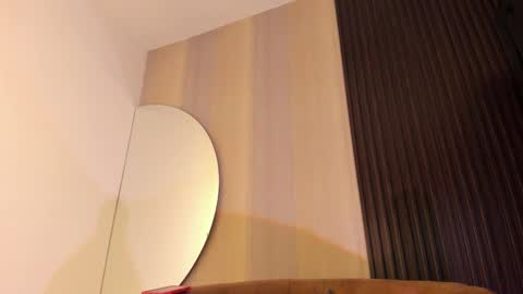 Snapshot of sofi_lassa_ chatting on March 4, 2026, 1:33 am SOFIA online show from March 4, 2026, 1:33 am