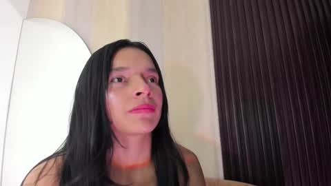 Snapshot of sofi_lassa_ chatting on March 6, 2026, 1:02 am SOFIA online show from March 6, 2026, 1:02 am