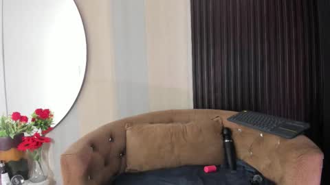 Snapshot of sofi_lassa_ chatting on March 15, 2026, 1:00 am SOFIA online show from March 15, 2026, 1:00 am