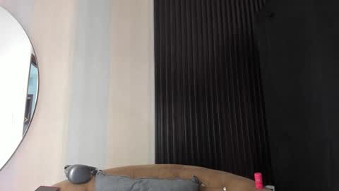 Snapshot of sofi_lassa_ chatting on March 17, 2026, 12:26 am SOFIA online show from March 17, 2026, 12:26 am