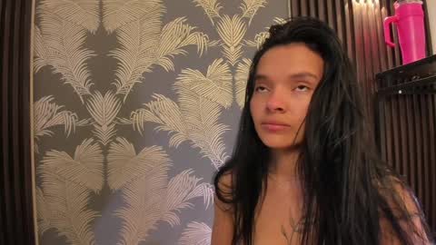 Snapshot of sofi_lassa_ chatting on April 1, 2026, 1:41 pm SOFIA online show from April 1, 2026, 1:41 pm