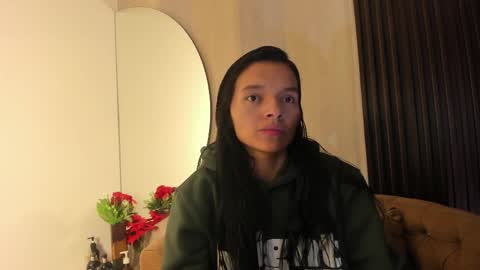 Snapshot of sofi_lassa_ chatting on April 10, 2026, 12:49 am SOFIA online show from April 10, 2026, 12:49 am